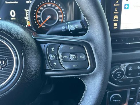 New 2026 Jeep Wrangler Unlimited Rubicon AWD/4WD image 36