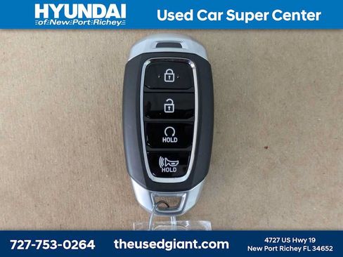 Certified 2025 Hyundai Venue Limited FWD image 32