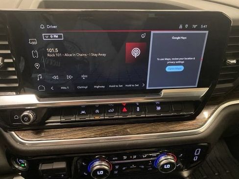 Used 2022 GMC Sierra 1500 Elevation w/ Max Trailering Package AWD/4WD image 6