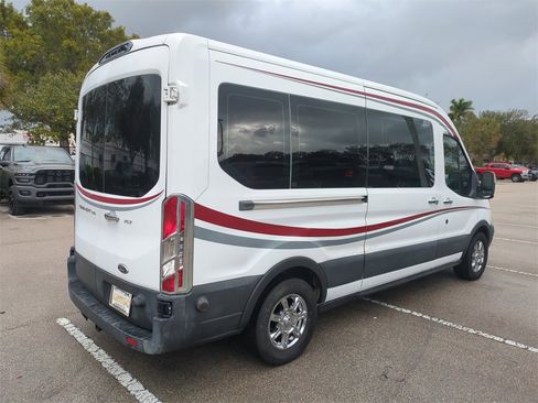 Used 2018 Ford Transit 350 XLT image 6