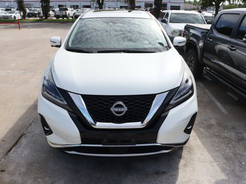 Used 2024 Nissan Murano SL image 3