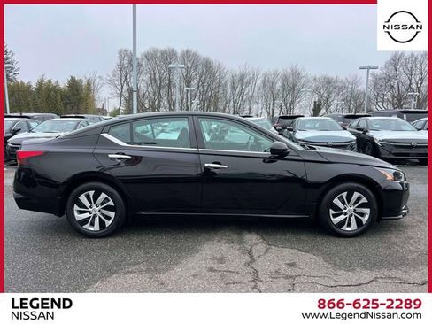 Used 2023 Nissan Altima 2.5 S image 5