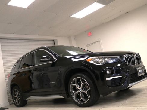 Used 2018 BMW X1 xDrive28i w/ Convenience Package AWD/4WD image 11