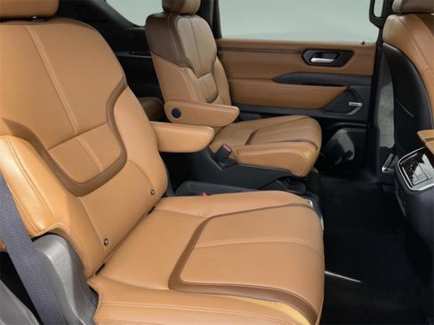 New 2026 Nissan Armada SL w/ Captain's Chari Seat Package image 22