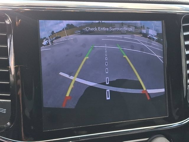 Used 2020 Jeep Grand Cherokee Altitude AWD/4WD image 18