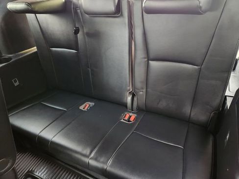Used 2023 Toyota Highlander XSE FWD image 24