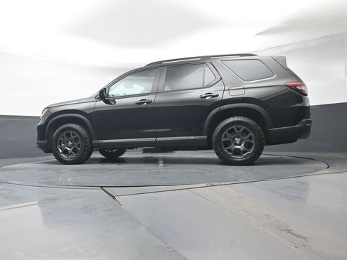 Certified 2023 Honda Pilot TrailSport image 33