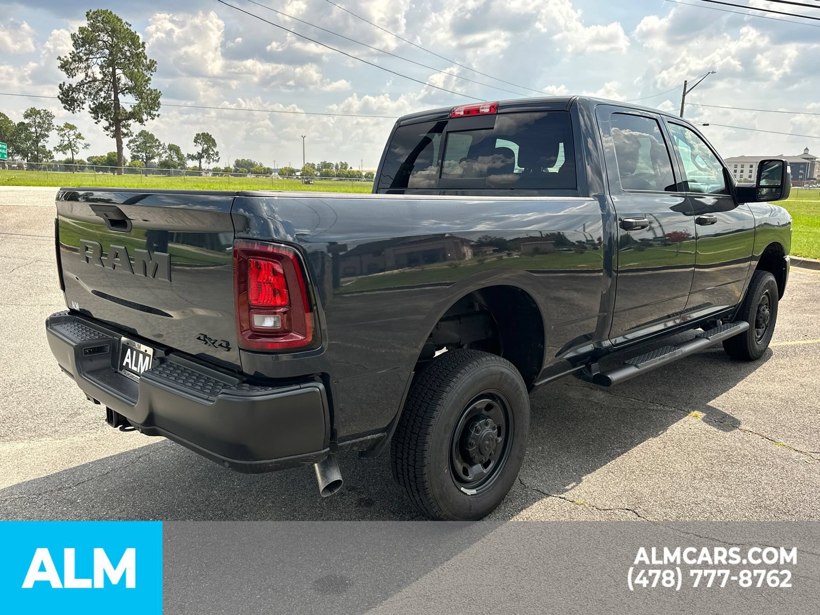Used 2026 RAM 2500 Tradesman AWD/4WD image 5