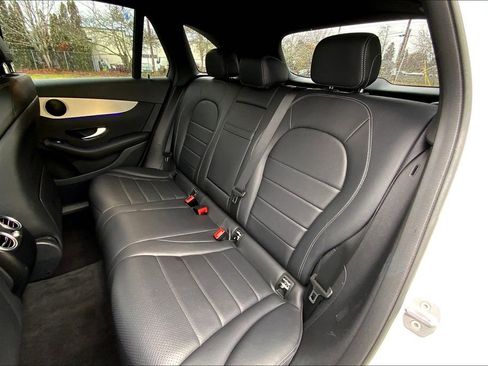 Used 2021 Mercedes-Benz GLC 300 4MATIC image 22