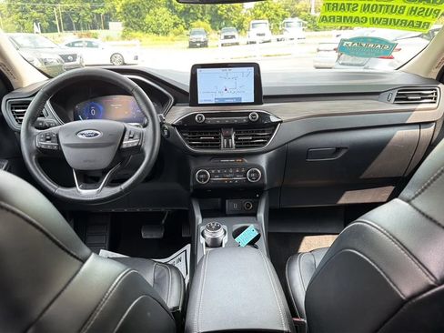 Used 2020 Ford Escape Titanium AWD/4WD image 25
