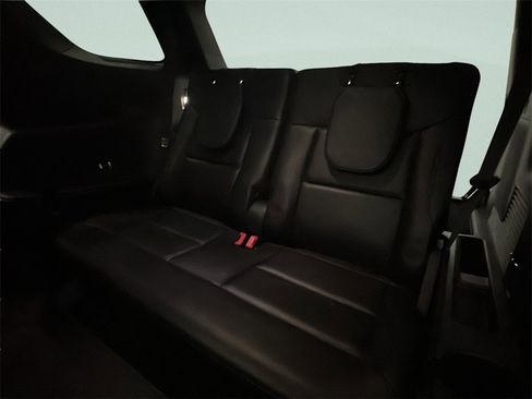 Used 2020 Ford Explorer Limited image 10