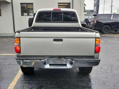 Used 2004 Toyota Tacoma PreRunner image 5