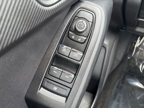 Used 2024 Subaru Crosstrek 2.5i Limited image 17