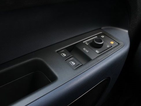 New 2025 Volkswagen ID. Buzz Pro S image 18