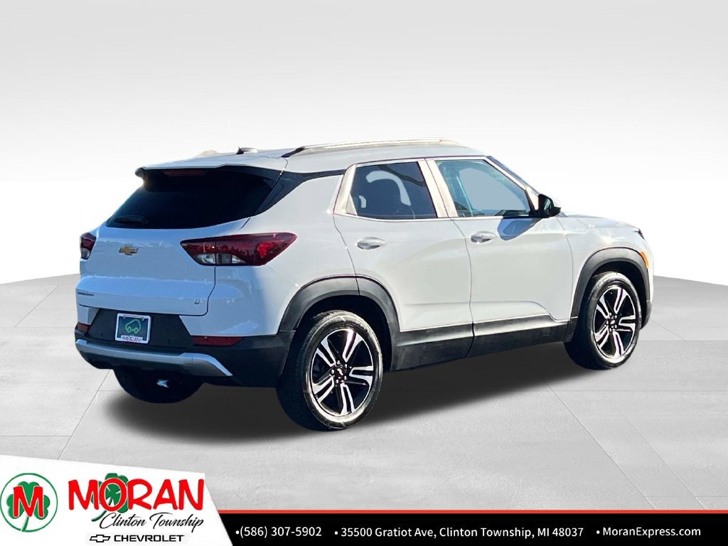 Certified 2024 Chevrolet TrailBlazer LT w/ Driver Confidence Package FWD image 6