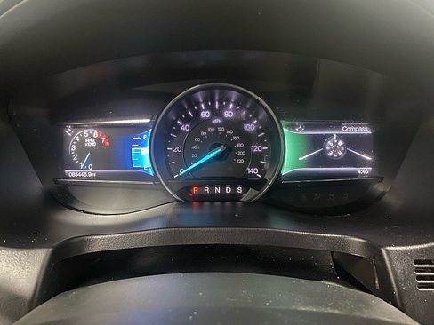 Used 2017 Ford Explorer XLT w/ Equipment Group 201A image 22