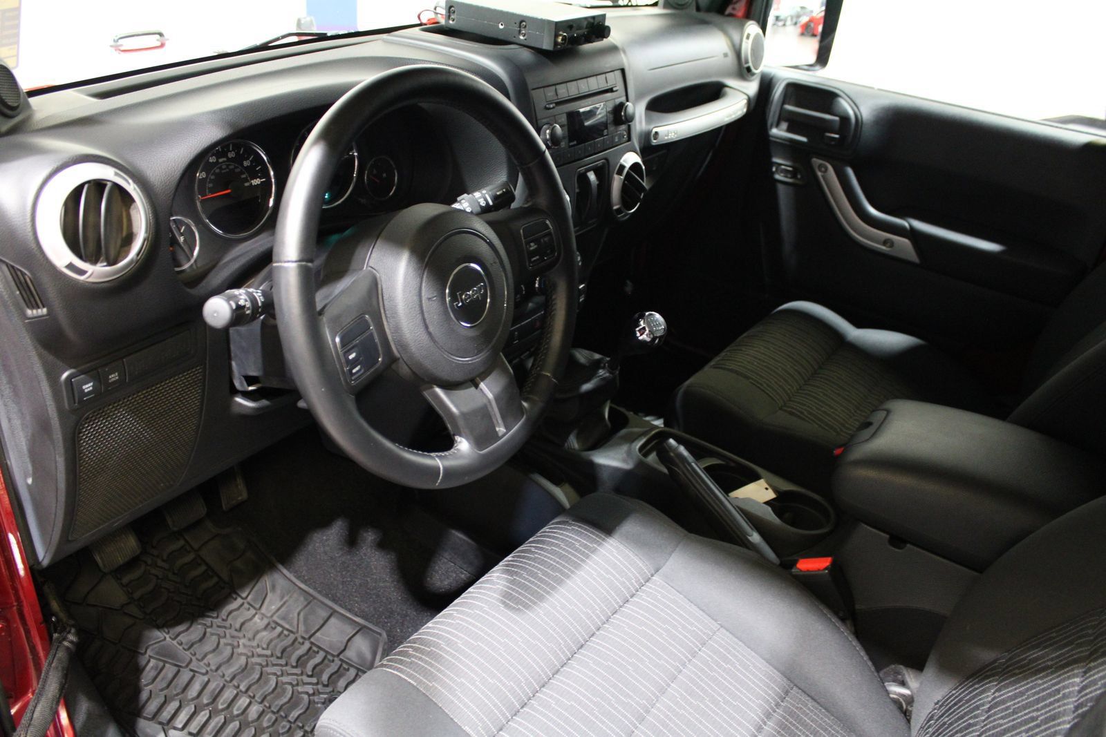 Used 2011 Jeep Wrangler Rubicon w/ Dual Top Group AWD/4WD image 21