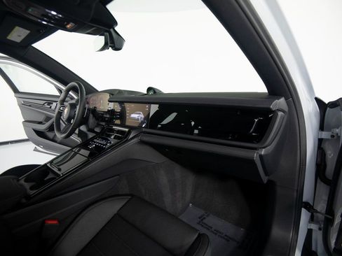 New 2026 Porsche Panamera 4 image 30