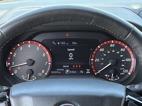 Used 2026 Nissan Frontier PRO-4X AWD/4WD image 13