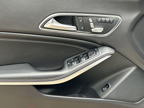 Used 2019 Mercedes-Benz CLA 250 image 15
