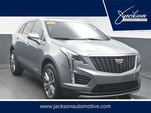 Used 2025 Cadillac XT5 Premium Luxury FWD image 1