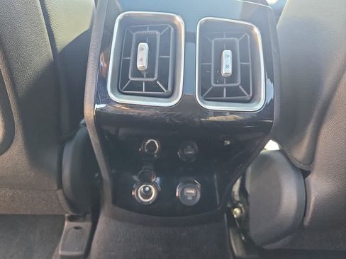 Used 2022 Kia Sorento SX Prestige AWD/4WD image 49