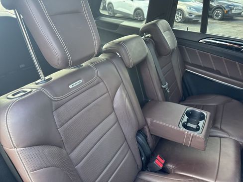 Used 2015 Mercedes-Benz GL 63 AMG 4MATIC image 37