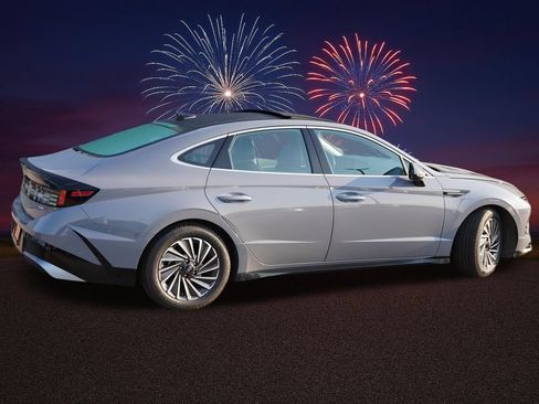 Used 2024 Hyundai Sonata Limited FWD image 4