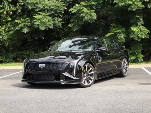 Used 2025 Cadillac CT5 V Blackwing w/ Carbon Fiber 1 Package RWD image 2