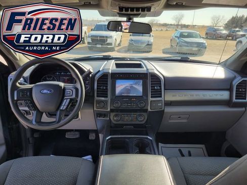 Used 2020 Ford F250 XLT w/ XLT Premium Package AWD/4WD image 19