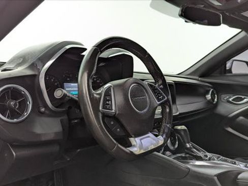 Used 2018 Chevrolet Camaro LT RWD image 19