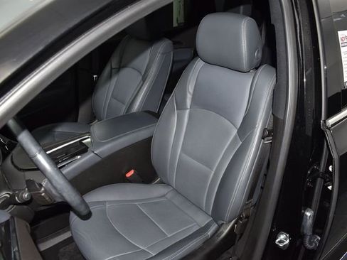 Used 2023 Buick Enclave Essence w/ Experience Buick Package image 14