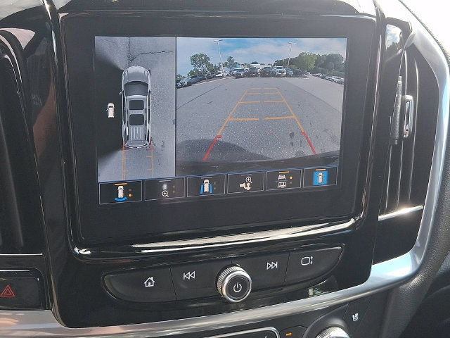Used 2023 Chevrolet Traverse High Country w/ LPO, Floor Liner Package AWD/4WD image 12