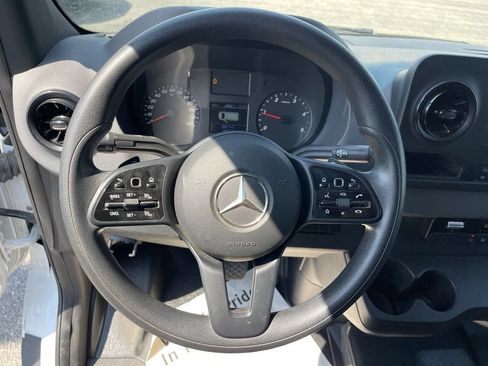Used 2020 Mercedes-Benz Sprinter 3500 w/ Driver Convenience Package image 7