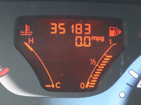 Used 2012 Nissan Cube 1.8 S w/ Indigo Limited Edition Pkg FWD image 28