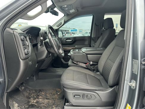 Used 2019 Chevrolet Silverado 1500 LT Trail Boss w/ Convenience Package image 9