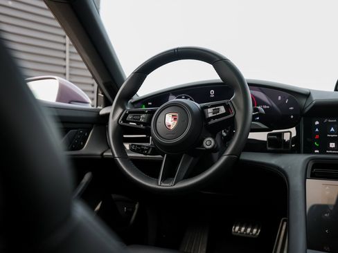 New 2025 Porsche Taycan 4S image 25