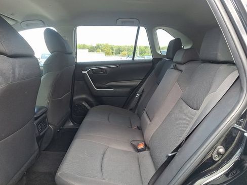 Used 2025 Toyota RAV4 LE AWD/4WD image 10