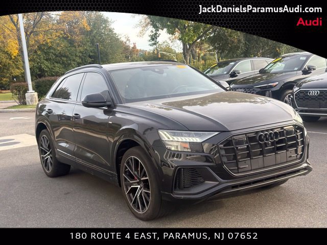 Used 2023 Audi Q8 Premium Plus AWD/4WD image 3