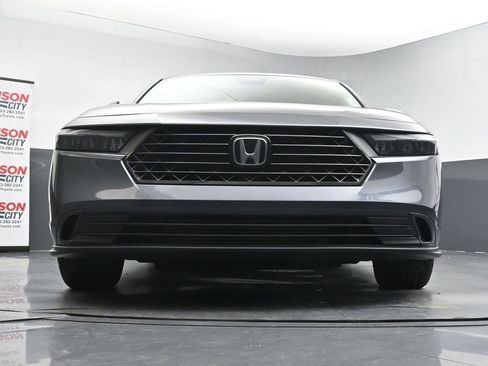 Used 2024 Honda Accord EX image 19