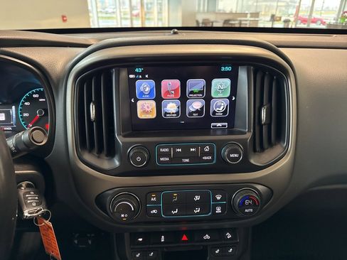 Used 2018 Chevrolet Colorado Z71 image 25