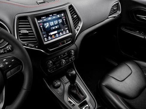 Used 2022 Jeep Cherokee Trailhawk image 33