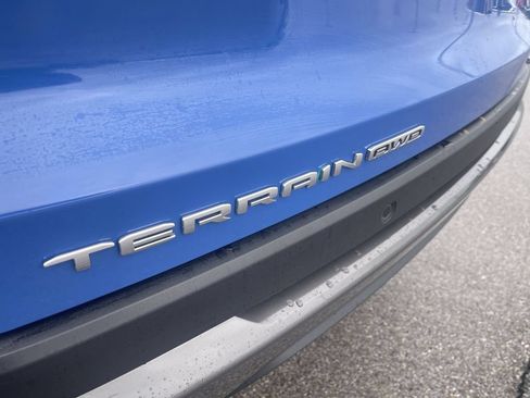 Used 2025 GMC Terrain Elevation AWD/4WD image 13