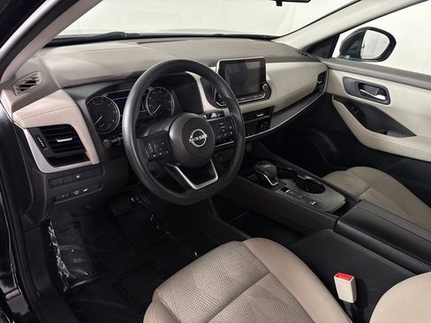 Used 2024 Nissan Rogue SV FWD image 17
