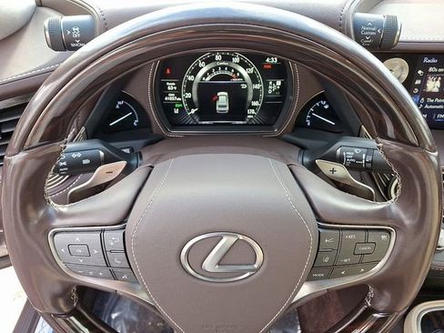 Used 2018 Lexus LS 500 AWD image 21