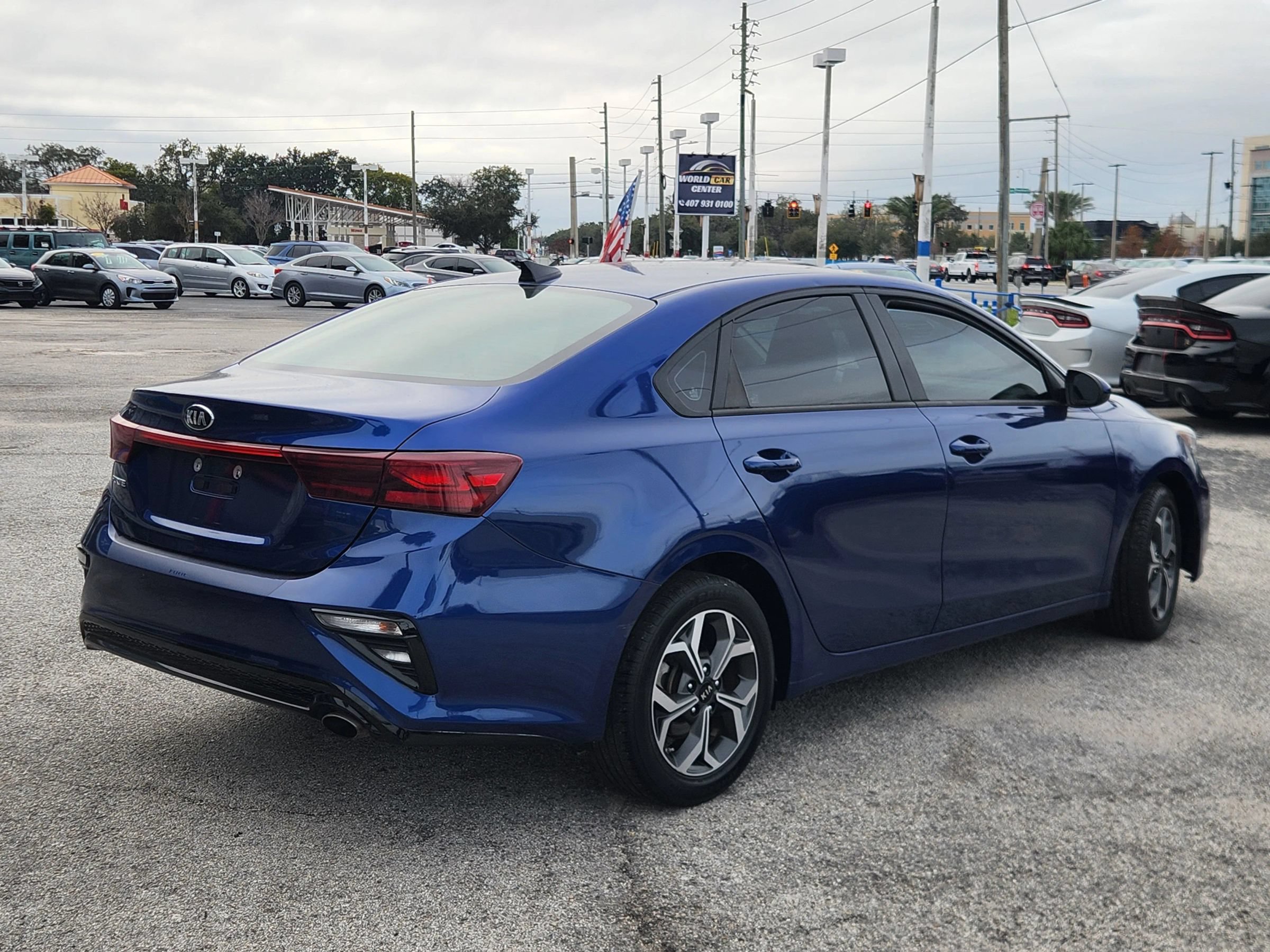 Used 2020 Kia Forte LXS FWD image 7