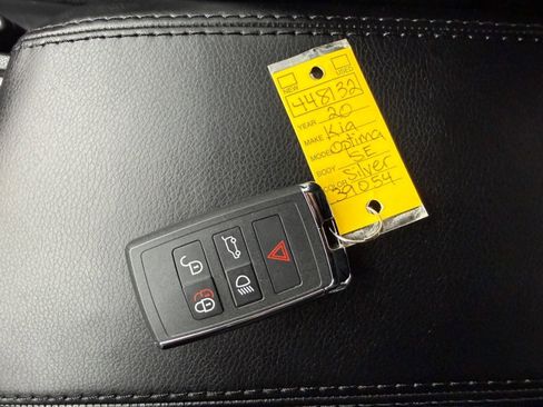 Used 2020 Kia Optima SE image 39