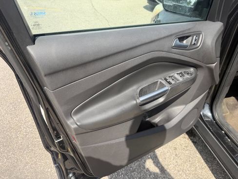 Used 2014 Ford Escape SE FWD image 20