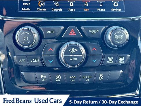 Used 2021 Jeep Grand Cherokee Laredo X image 17