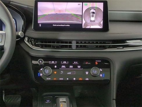 Certified 2025 INFINITI QX60 Luxe w/ Black Edition image 30